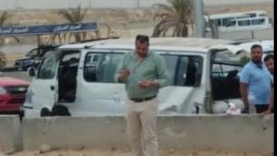 إصابة 12 شخصًا إثر انقلاب ميكروباص أعلى دائري السلام