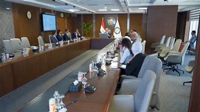 وزير البترول يبحث مع شركات عالمية رغبتها في الاستثمار بقطاع التعدين