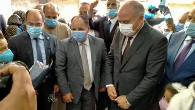 تفاصيل افتتاح محمد معيط مقر المديرية المالية في قنا (صور)