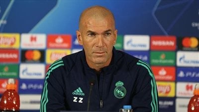 زيدان يعلق على احتمالية عودة رونالدو إلى ريال مدريد
