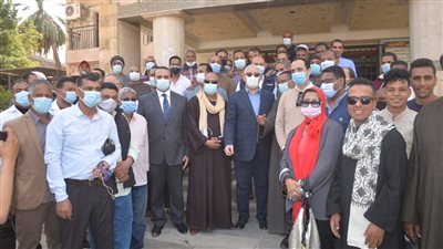 بعد شكاوى المواطنين.. محافظ الأقصر يؤكد التشغيل التدريجي لخدمات مركز طب القرنة خلال أسبوع