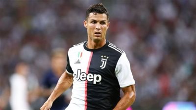 بنزيما: اللعب مع رونالدو مُجددًا شيء جيد.. والباب مفتوح أمام مجيء 