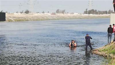 انتشال جثة خامس ضحايا حادث بورسعيد.. وجهود للبحث عن طفل غارق