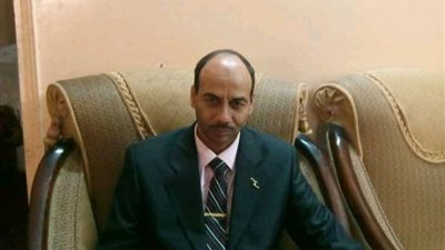 قيدوه بالحبال وسحلوه في الشارع.. مدير مدرسة يتهم الوكيلة بالاعتداء عليه رفقة أقاربها بسوهاج (صور ومستندات)