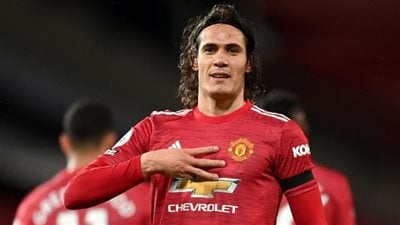 قرار مفاجئ من إدراة برشلونة بشأن التعاقد مع كافاني