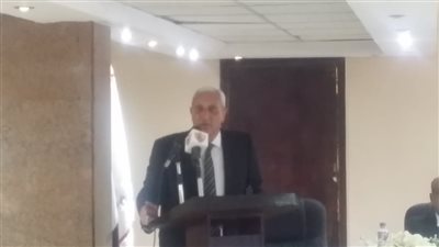 عماد عبد العزيز: 