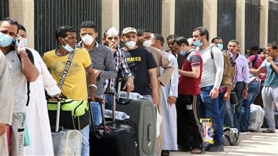 برلماني كويتي يطالب بفرض رسوم على المصريين القادمين إلى الكويت