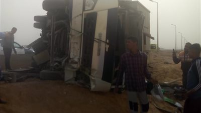 الدفع بـ30 سيارة إسعاف لموقع حادث السخنة - القطامية 