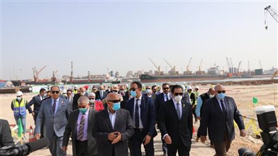 وزير النقل يتابع مشروع وصلة ربط ميناء الإسكندرية بالطريق الساحلي 