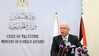 إسرائيل تسحب بطاقة المرور 