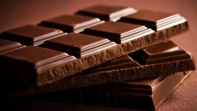 هل ترتفع أسعار الشوكولاتة في مصر بعد ارتفاعها عالميًا؟.. عضو بشعبة المصدرين يرد
