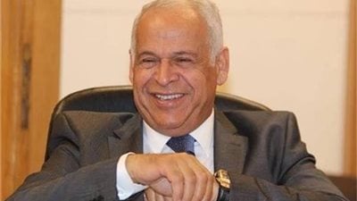 فرج عامر يحضر تدريبات سموحة قبل مواجهة الإسماعيلي ويحفز اللاعبين