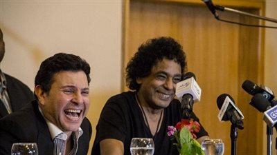 بعد تصريحات محمد منير وهاني شاكر.. فنانو الزمالك ينقلبون على 
