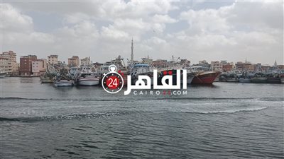 لليوم الرابع.. توقف حركة الصيد ببوغاز عزبة البرج لارتفاع الموج وشدة الرياح