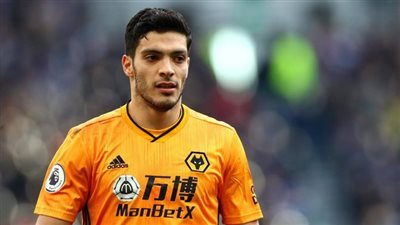 رغم الإصابة.. خمينيز يعود للتدريب مع المنتخب المكسيكي