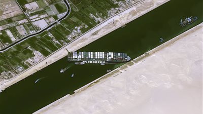 لعدم الاختصاص.. المحكمة الاقتصادية تحيل دعوى قناة السويس بثبوت الدين ضد إيفر جيفين للدائرة الابتدائية (فيديو)