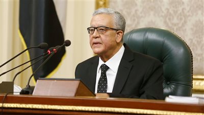 البرلمان للصيادين: عدم جواز استخراج ترخيص مركب أو تجديده إلا بعد التأكد من تركيب جهاز تتبع 