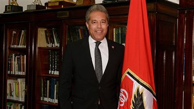اليوم.. خالد الدرندلي يجتمع بجهاز الكرة في الأهلي للترتيب لرحلة السودان