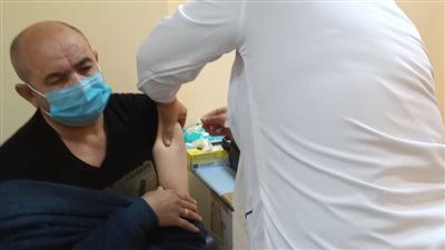ما هو أفضل لقاح كورونا لمرضى الأورام؟.. خبير مناعة يرد
