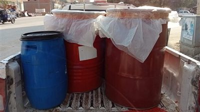 التحفظ على 229 لتر زيت طعام مُستعمل قبل إعادة بيعه بالشرقية