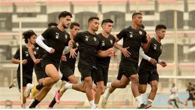 تدريبات بدنية وإطالات للاعبي الزمالك.. وعبد الله جمعة يواصل التأهيل
