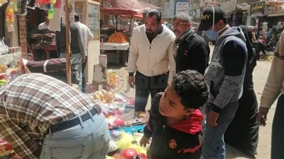 إزالة 51 تعديًا إداريًا وإشغالات بمركز بني مزار في المنيا