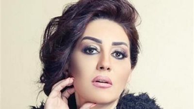 وفاء عامر تقاضي سيدة روجت شائعة دهسها أحد المواطنين بحادث سير