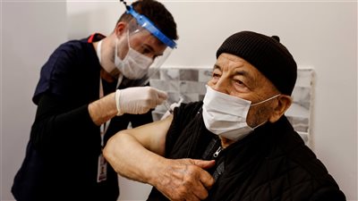 5304 مواطنين تلقوا لقاح كورونا بمنافذ التطعيم بالقليوبية 