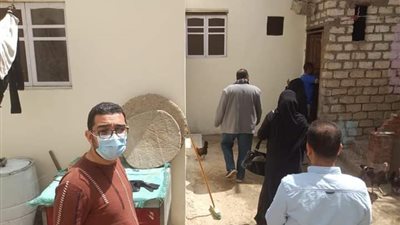 ضمن مبادرة حياة كريمة.. تسليم 26 منزلا للمواطنين بقرية الكولا في سوهاج   
