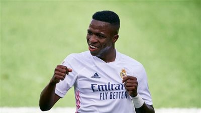 شرط جزائي خيالي في عقد فينيسيوس چونيور مع ريال مدريد