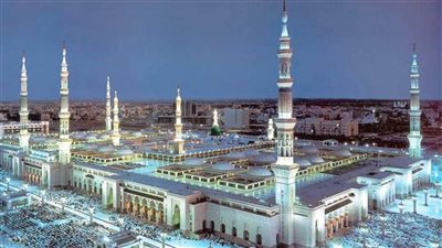 هطول أمطار غزيرة على المسجد النبوي (فيديو)