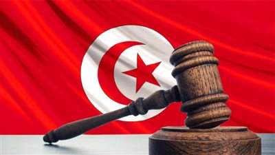 الحكم غيابيًّا على زوجة الرئيس التونسي وابنتهما بالسجن 6 سنوات