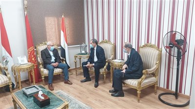 محافظ بورسعيد: لدينا وفرة كبيرة في السلع الغذائية بالأسواق بأسعار مناسبة 