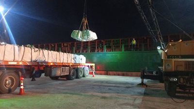 تصدير 4300 طن أسمنت أبيض إلى لبنان عبر ميناء العريش (صور) 