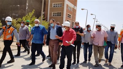 رئيس جهاز بني سويف الجديدة يتفقد مشروعات المرافق الجاري تنفيذها بالمدينة