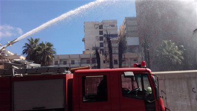 السيطرة على حريق داخل عقار مهجور بالعمرانية 