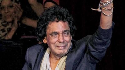 محمد منير يطمئن جمهوره عن حالته الصحية عبر 