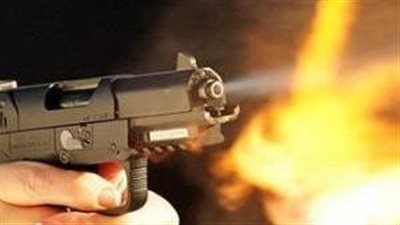 زوج يفاجئ زوجته بإطلاق الرصاص عليها بأحد شوارع الإسماعيلية