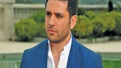 حسن الرداد يحيي الذكرى الـ17 لوفاة والده 