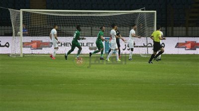 بعد مرور 75 دقيقة.. الزمالك يبحث عن هدف التقدم أمام المصري  