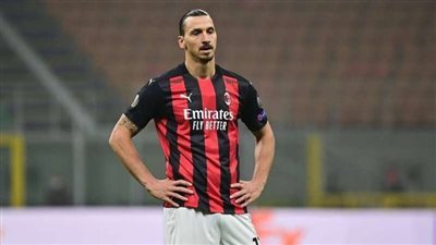 إبراهيموفيتش: قررت الاعتزال فأخبرني رايولا أن ميلان يعاني فقررت العودة لإنقاذه.. ولوكاكو لا يمكنه التحكم بالكرة 
