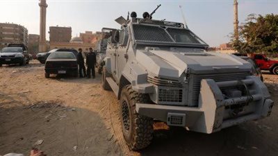 أمن سوهاج يقتحم قرية الكتكاتة بعد تجدد خصومة ثأرية ويضبط بنادق آليه وينفذ 220 حكمًا قضائيًا   