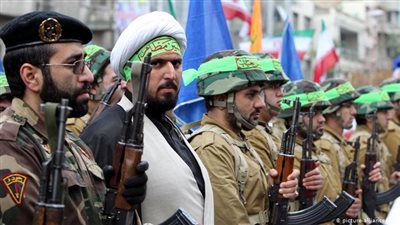 على إسرائيل بدء العد التنازلي.. إيران تواصل تهديدها لتل أبيب بعد اغتيال قائد عسكري بارز