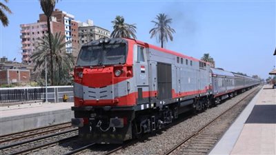 عودة حركة القطارات بشكل كامل بعد إصلاح القضبان في بني سويف