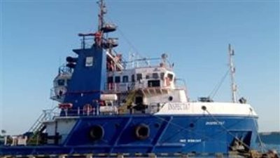 غرق سفينة خدمات بترولية برأس غارب ووفاة القبطان وإنقاذ 11 شخصًا من طاقمها 