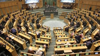 جلسة طارئة للبرلمان الأردني للنظر في إقالة نائب تسبب في أحداث عنف بالمملكة