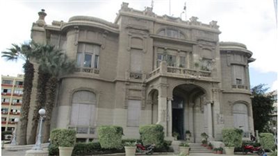 تعرف على برامج الساعات المعتمدة لكلية الآداب جامعة عين شمس 	