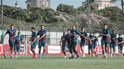 تدريبات بدنية متنوعة للاعبي الأهلي استعدادًا لمواجهة الترجي التونسي
