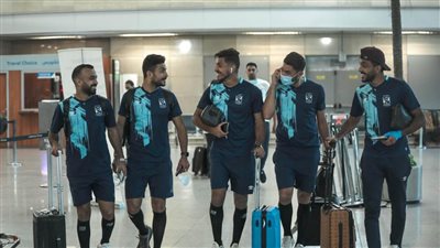 لمواجهة الترجي التونسي.. بعثة الأهلى تغادر إلى تونس برئاسة الخطيب (صور)