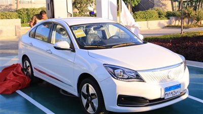 وزارة قطاع الأعمال العام تلعن بدء إنتاج السيارات الكهربائية عبر شركة النصر